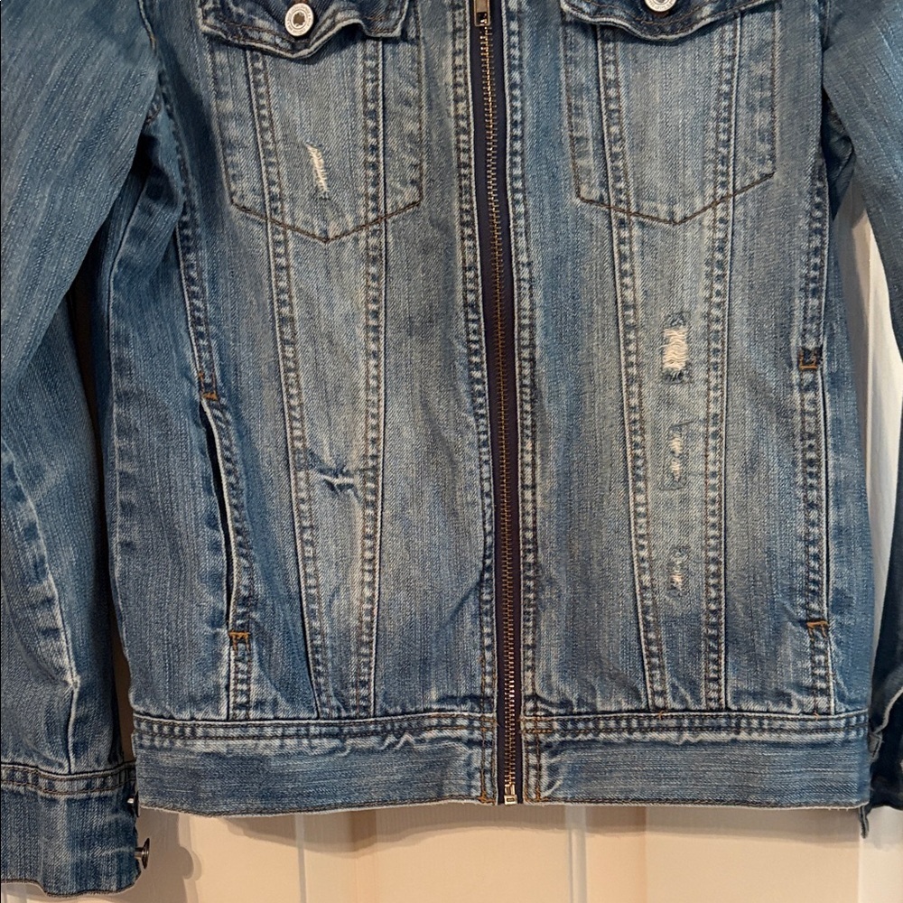 Distressed Blue Jean Jacket - Picture 4 of 11